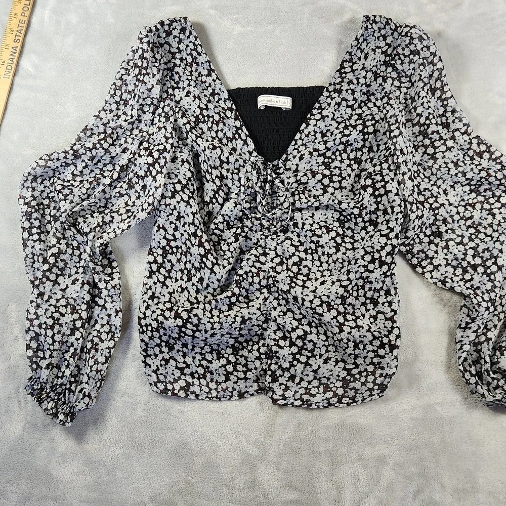 Abercrombie Fitch Puff Sleeve Smocked Black Floral Whimsigoth Peasant‎ Top M
